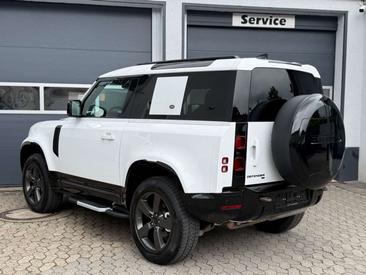 Land Rover Defender 90 3.0 X-Dynamic SE — photo 4