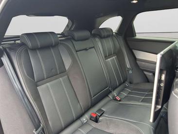 Land Rover Range Rover Velar R-Dynamic SE 3.0d — photo 17
