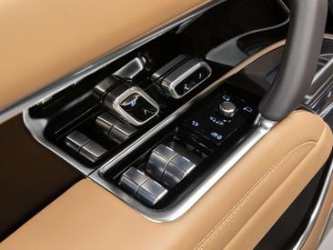 Land Rover Range Rover 3.0 P550e Autobiography PHEV Vert — photo 19