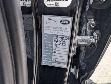Land Rover Defender 110 X-Dynamic HSE Awd 3.0d I6 Mhev 250cv Auto — photo 13