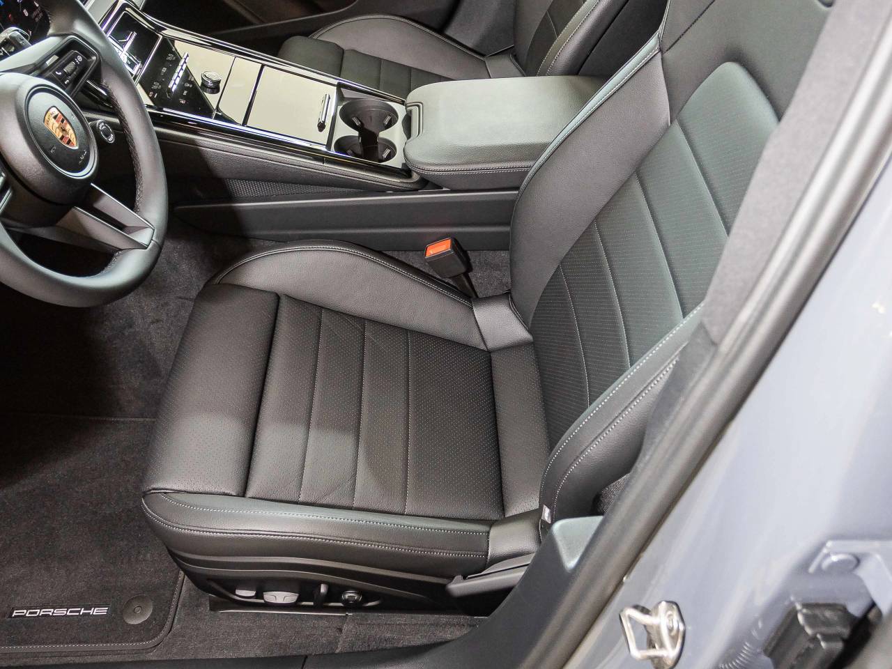 Porsche Panamera III 4 E-Hybrid - 2025 - Joinsteer - #5