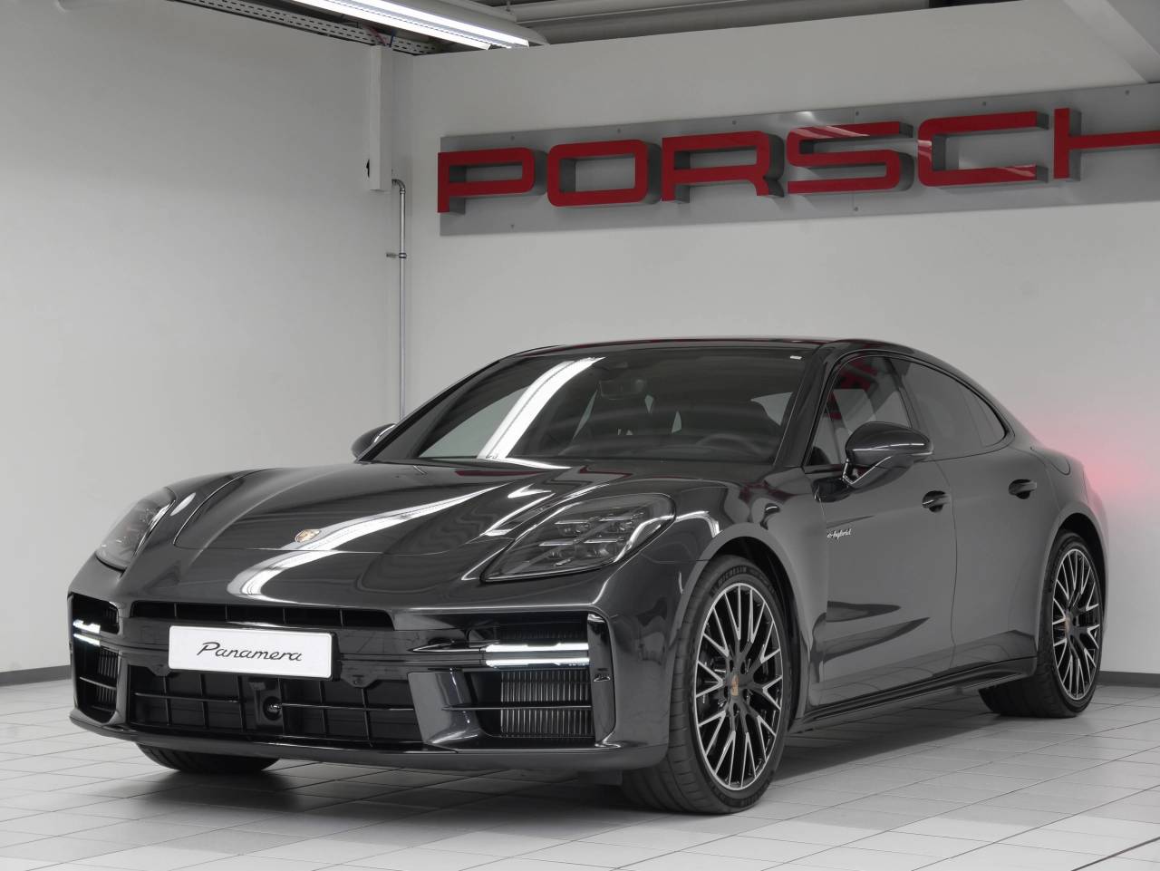 Porsche Panamera III 4 E-Hybrid - 2025 - Joinsteer - #1