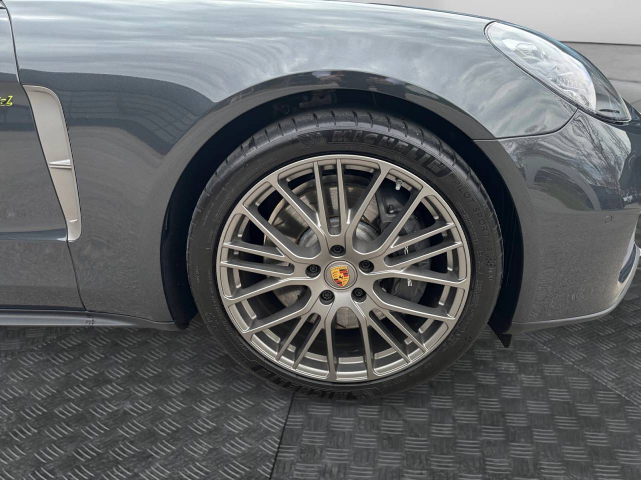 Porsche Panamera II ph2 4 E-Hybrid Sport Turismo Platinum Edition - 2024 - Joinsteer - #10