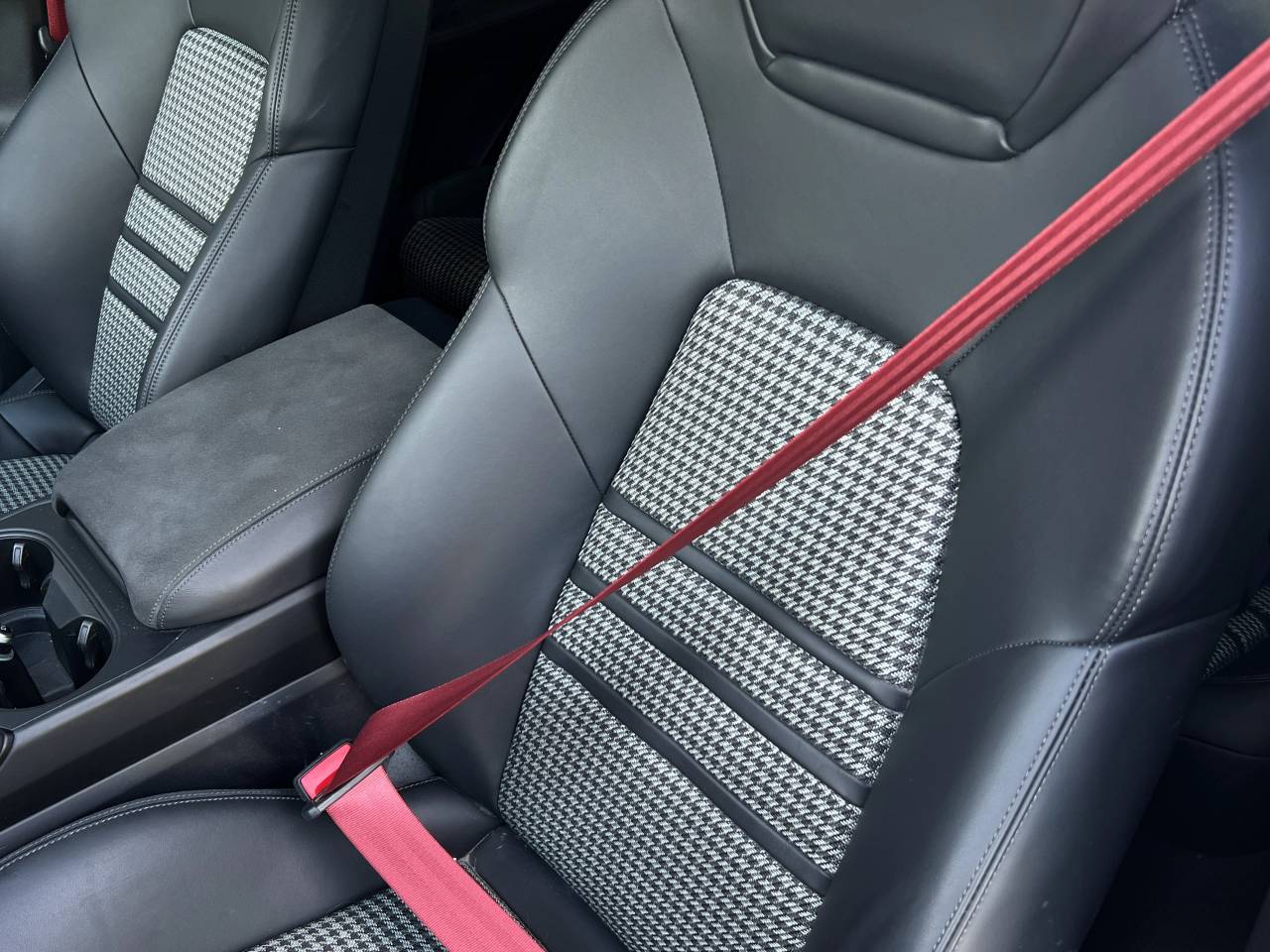 Porsche Cayenne III ph2 GTS Coupé - 2024 - Joinsteer - #25