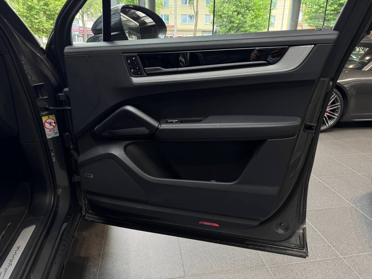 Porsche Cayenne III ph2 E-Hybrid - 2024 - Joinsteer - #18