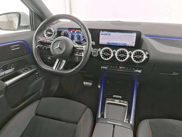 Mercedes GLA 180 AMG Line — photo 6