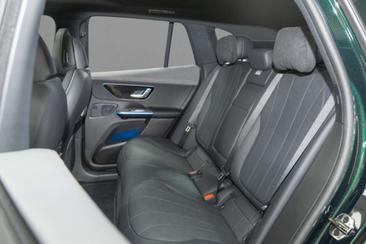 Mercedes EQE 300 Advanced Plus — photo 8