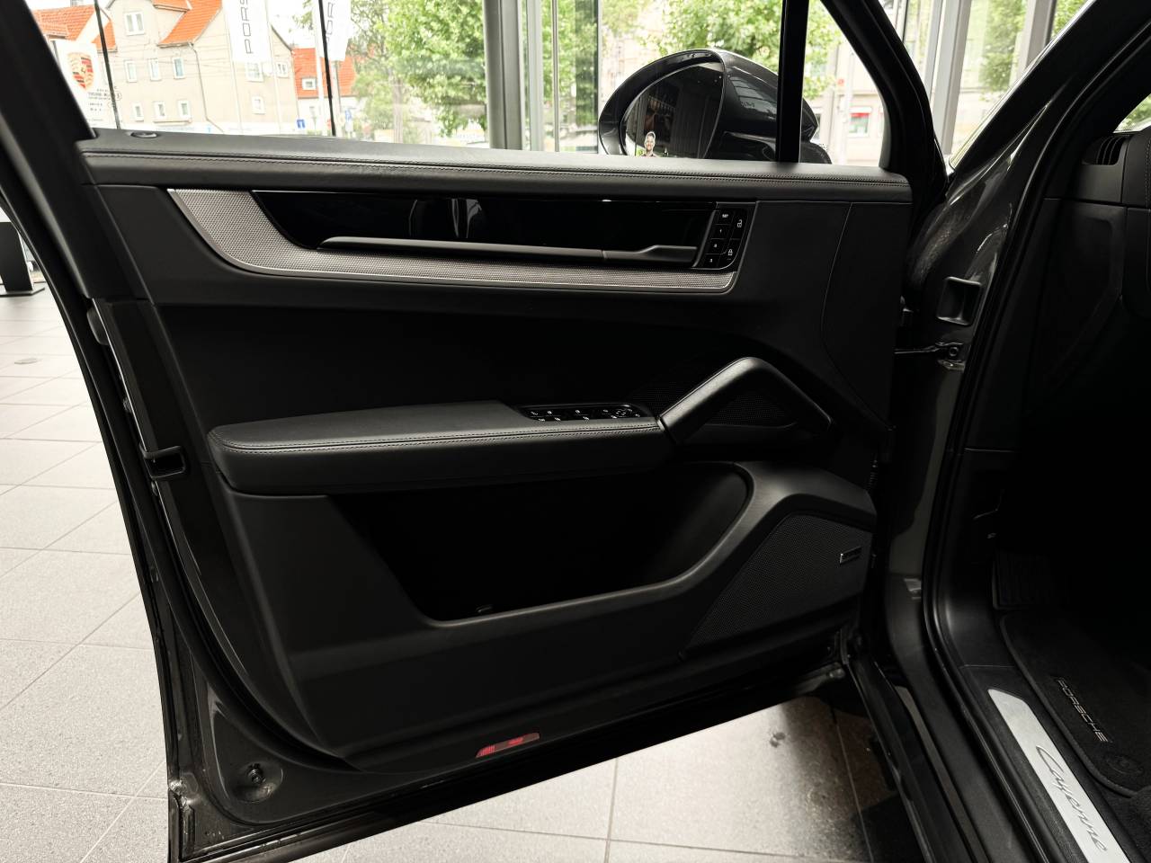 Porsche Cayenne III ph2 E-Hybrid - 2024 - Joinsteer - #28