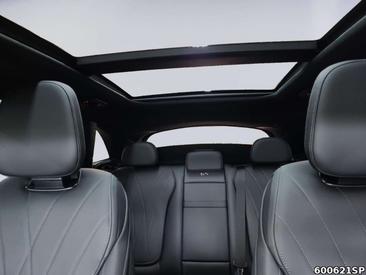 Mercedes GLC 400 AMG Line — photo 13