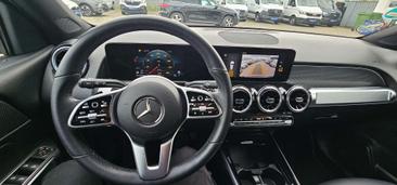 Mercedes GLB 220 — photo 10