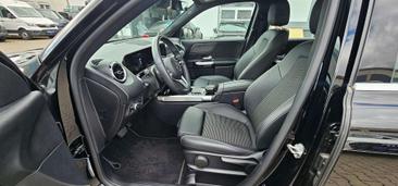 Mercedes GLB 220 — photo 12