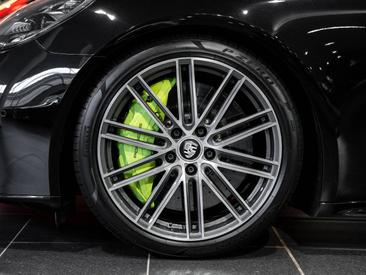Porsche Panamera II ph2 Turbo S E-Hybrid — photo 11