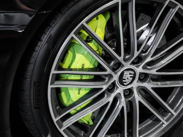 Porsche Panamera II ph2 Turbo S E-Hybrid — photo 12