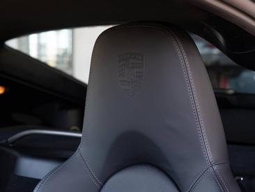 Porsche 987 ph2 Cayman S Black Edition — photo 17