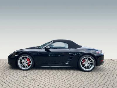 Porsche 718 type 982 Boxster S