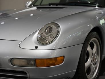 Porsche 993 Carrera Cabriolet — photo 9