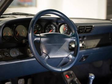 Porsche 993 Carrera Cabriolet — photo 18