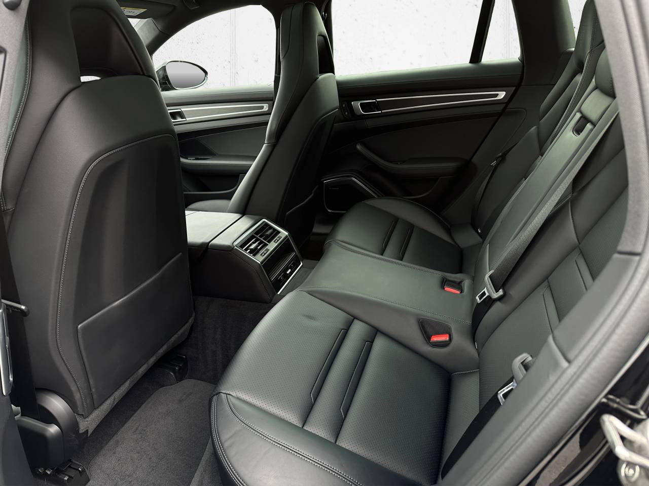 Porsche Panamera II ph2 4 E-Hybrid Sport Turismo Platinum Edition - 2024 - Joinsteer - #11