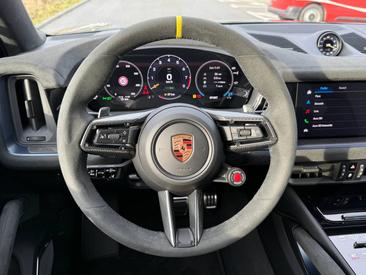 Porsche Cayenne III Turbo E-Hybrid — photo 17