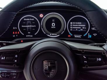 Porsche Taycan ph2 Turbo S Cross Turismo — photo 18