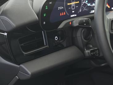 Porsche Taycan — photo 14