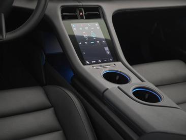 Porsche Taycan — photo 18