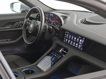 Porsche Taycan — photo 20