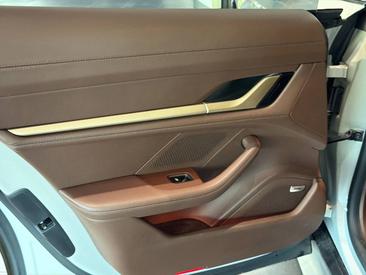 Porsche Taycan ph2 4S Sport Turismo — photo 14