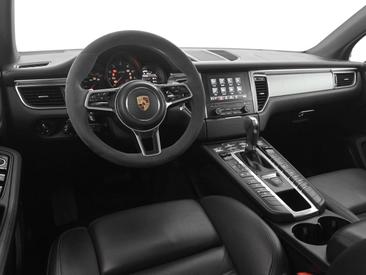 Porsche Macan GTS — photo 17