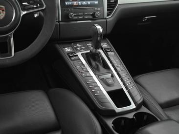 Porsche Macan GTS — photo 19