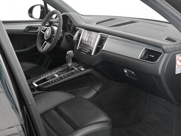 Porsche Macan GTS — photo 20