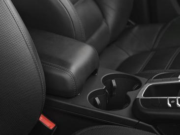 Porsche Macan GTS — photo 25