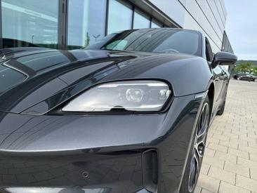 Porsche Taycan ph2 4S — photo 8