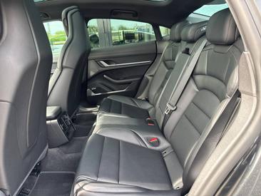 Porsche Taycan ph2 4S — photo 9