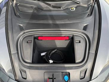 Porsche Taycan ph2 4S — photo 26