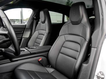 Porsche Taycan ph2 4 Cross Turismo — photo 12