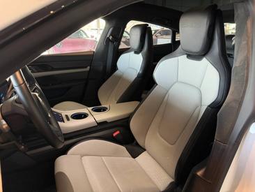 Porsche Taycan ph2 Turbo S — photo 13