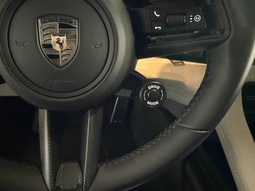 Porsche Taycan ph2 Turbo S — photo 17