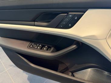 Porsche Taycan ph2 Turbo S — photo 20
