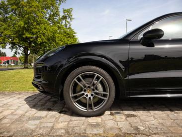 Porsche Cayenne III S Coupé Platinum Edition — photo 13