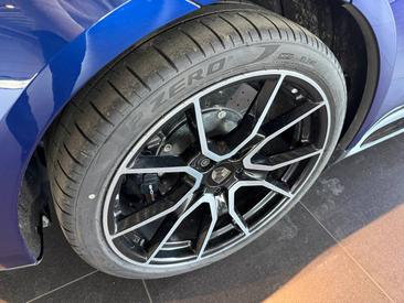 Porsche Taycan ph2 Turbo — photo 9