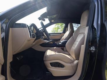 Porsche Cayenne III S Coupé Platinum Edition — photo 20