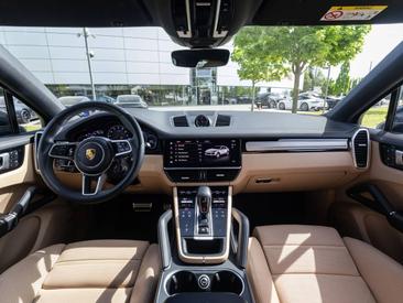 Porsche Cayenne III S Coupé Platinum Edition — photo 21