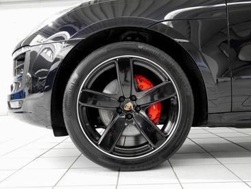 Porsche Macan GTS — photo 9