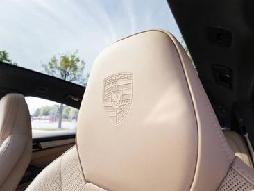 Porsche Cayenne III S Coupé Platinum Edition — photo 39
