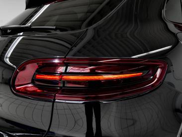 Porsche Macan GTS — photo 15