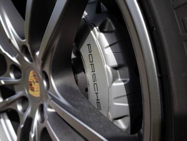 Porsche Cayenne III S Coupé Platinum Edition — photo 42
