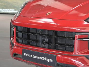 Porsche Cayenne III GTS — photo 7