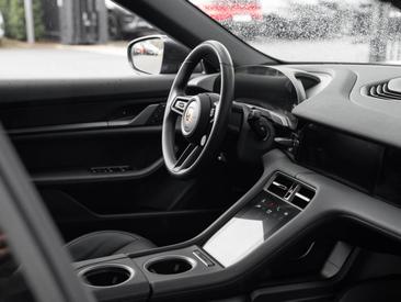 Porsche Taycan ph2 4 Cross Turismo — photo 20