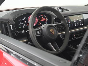 Porsche Cayenne III GTS — photo 13